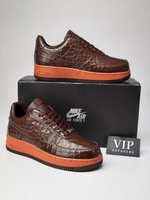 Nike Air Force 1 Marron Croco – Semelle Orange