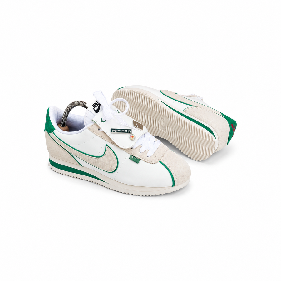 Nike Cortez Blanc/Vert – Style Iconique et Confort Quotidien